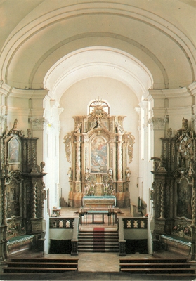1990 Piarista templom