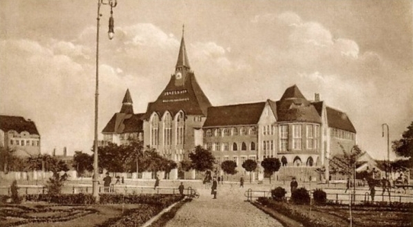 Az újkollégium épülete