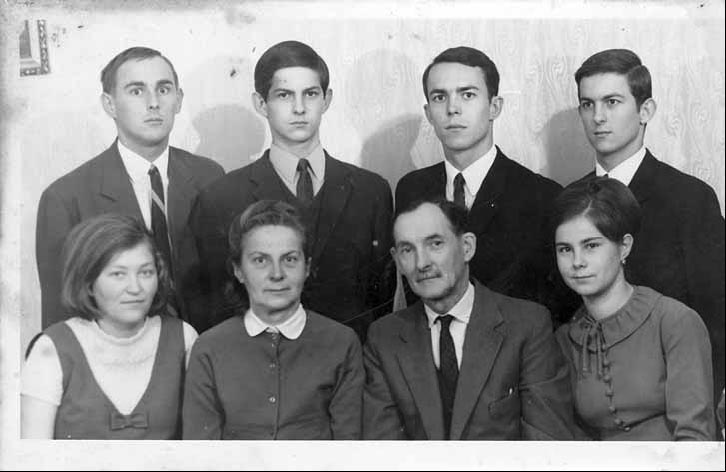 A Gyenes család - feltehetően - 1968-ban.